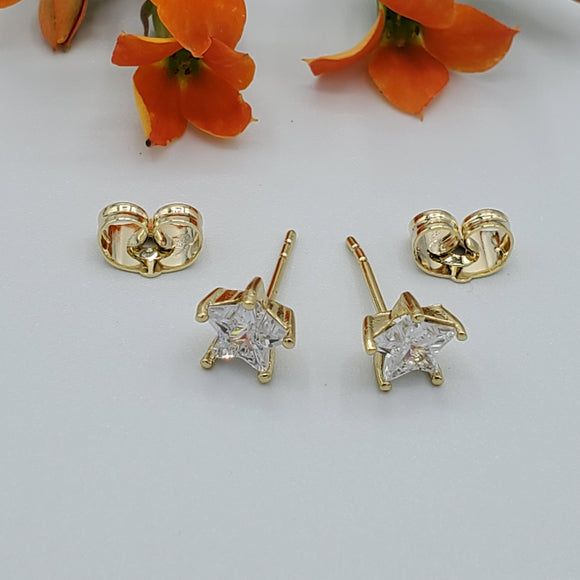Earrings - 14K Gold Plated. Small Stud Star Earrings. 10mm **Premium Q*