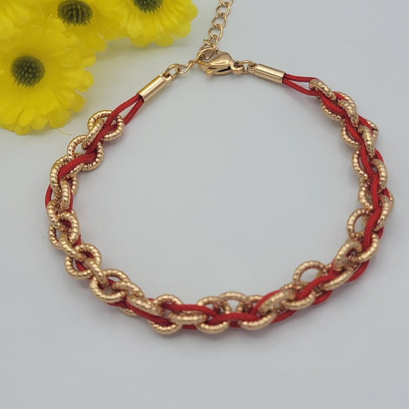Bracelets - 18K Gold Plated. Red String Bracelet. Pulsera de hilo rojo  *Premium Q*