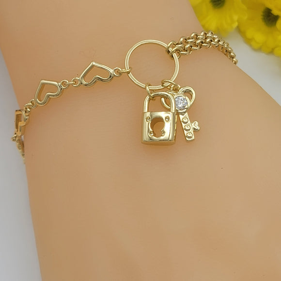 Bracelets - 14K Gold Plated. Padlock. Hearts. Candado. *Premium Q*